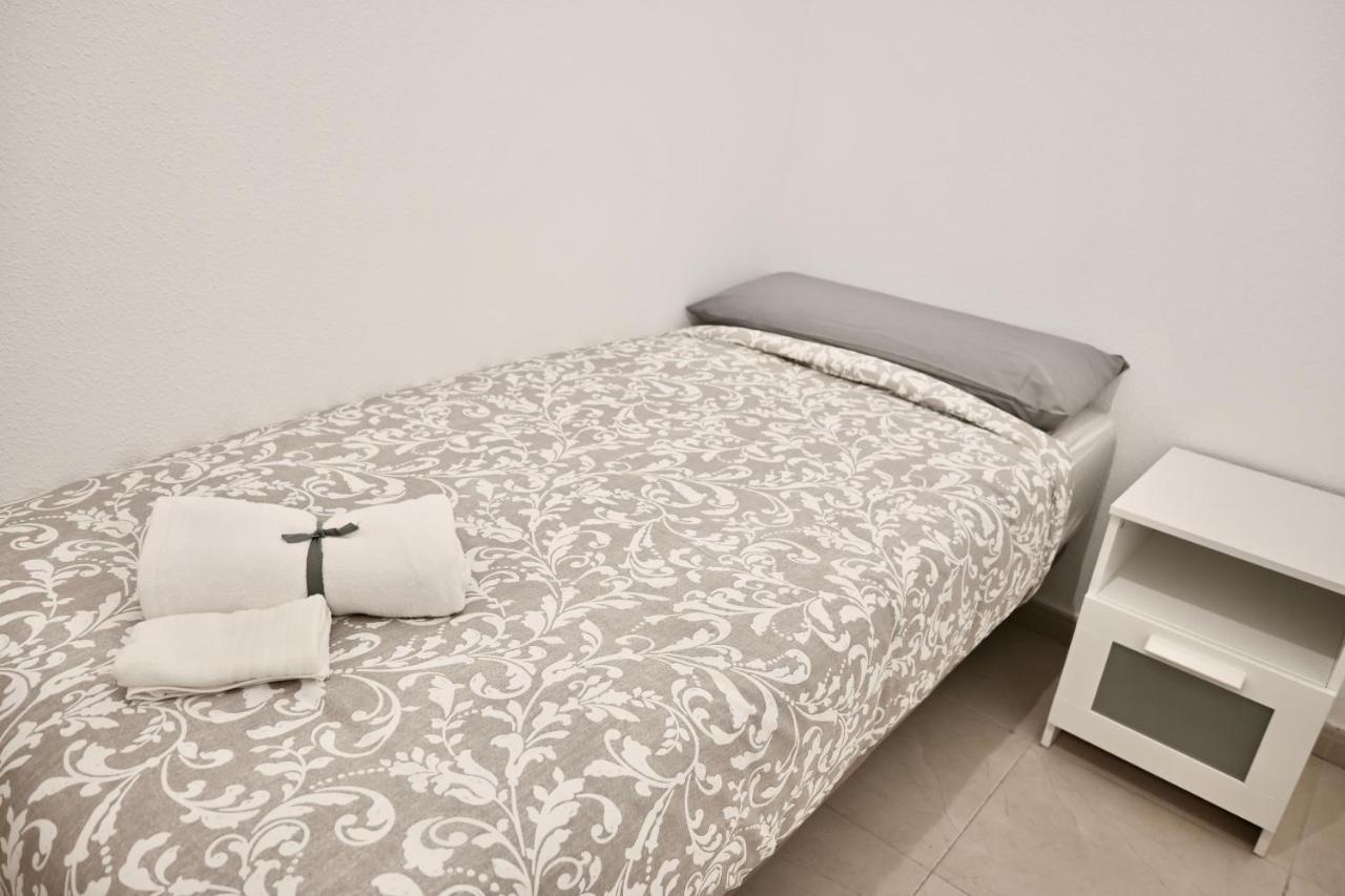 For You Rentals Centrico Apartamento Temporal En La Calle Infanta Inf1A Мадрид Экстерьер фото